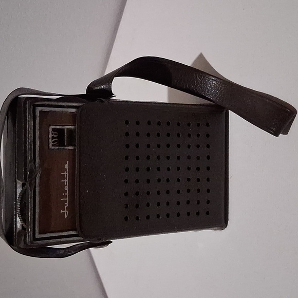 Juliette Other - Vintage Juliette Transister Radio
